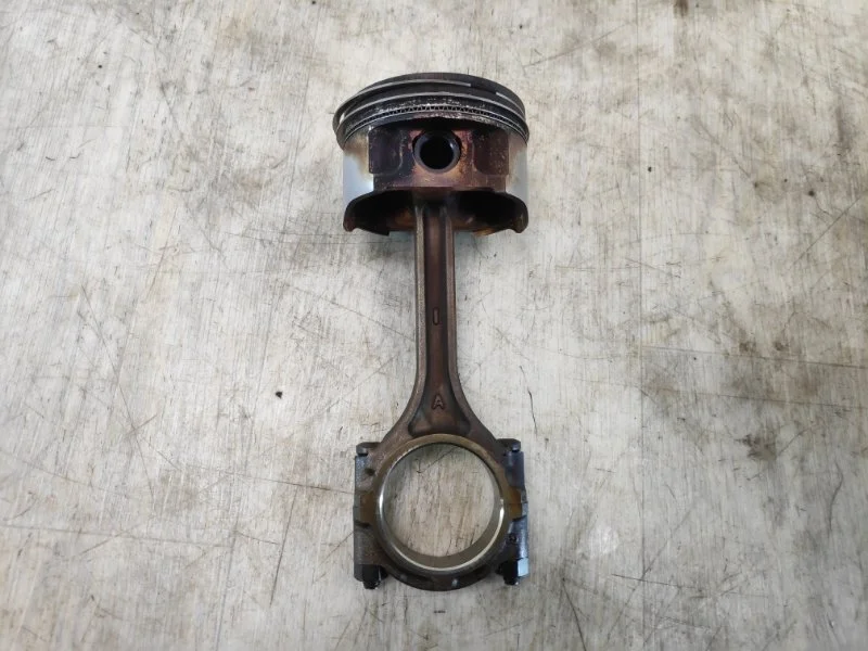 Поршень MITSUBISHI LANCER 9 2000 2001 2002 2003 2004 2005 2006 2007 2008 MD371686 CS 4G18