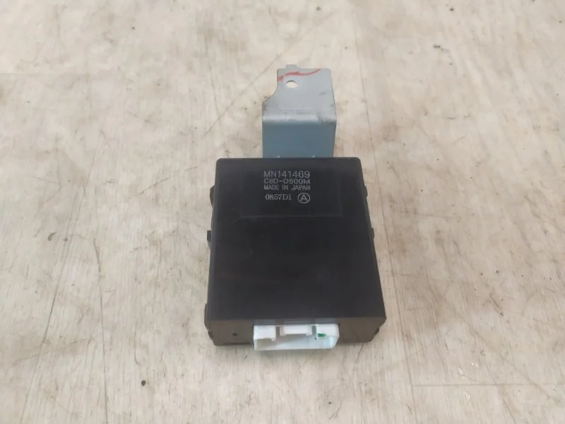 Блок управления стеклами MITSUBISHI L200 2005- 2005 2006 2007 2008 2009 2010 2011 2012 2013 2014 2015 MN141469 KB4T 4D56U