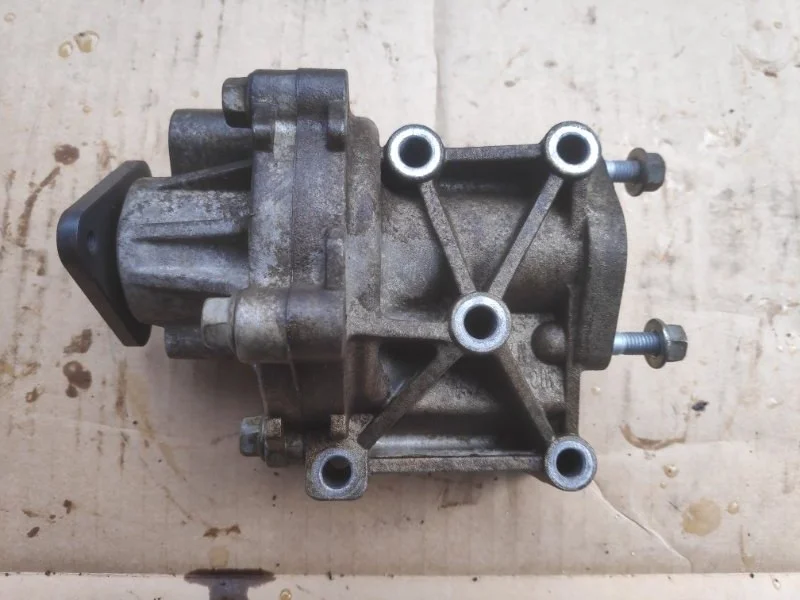 Помпа Mitsubishi Lancer 10 2010 2011 2012 2013 2014 2015 2016 2017 2018 2019 2020 1300A083 GF2W 4B10