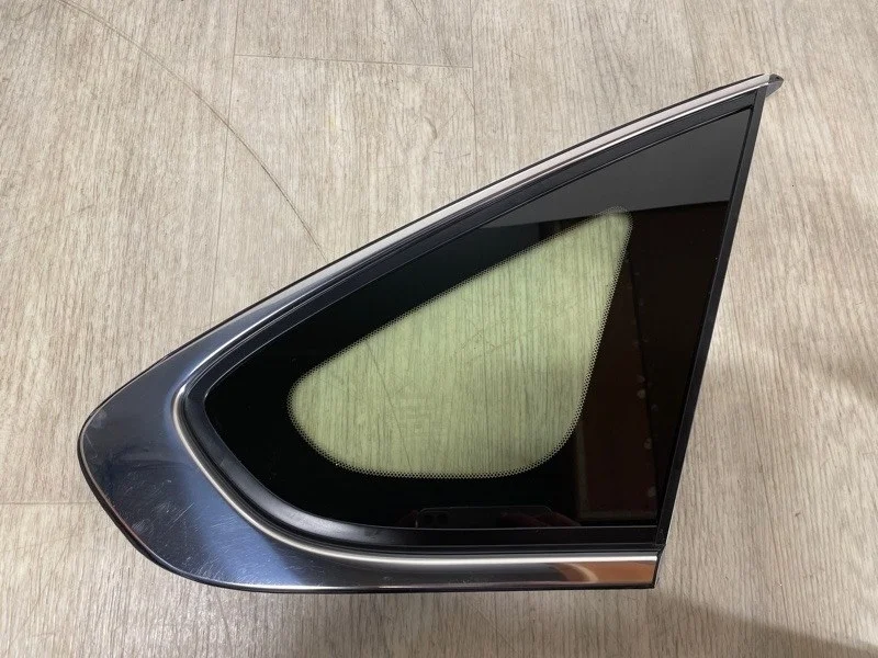 Стекло кузова Nissan Almera 2012 2013 2014 2015 83300EW000 G15, заднее правое