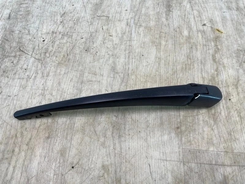 ПОВОДОК ДВОРНИКА MITSUBISHI OUTLANDER 3 2012 2013 2014 2015 2016 2017 2018 2019 2020 2021 2022 2023 8253A129 GF3W, задний