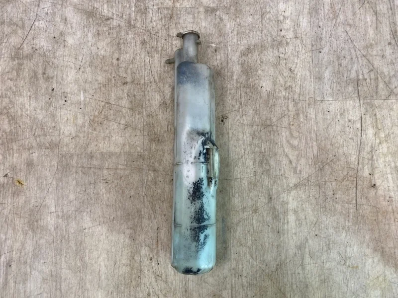 Бачок расширительный Mitsubishi Lancer 9 2000 2001 2002 2003 2004 2005 2006 2007 2008 MR450237 CS1A 4G13