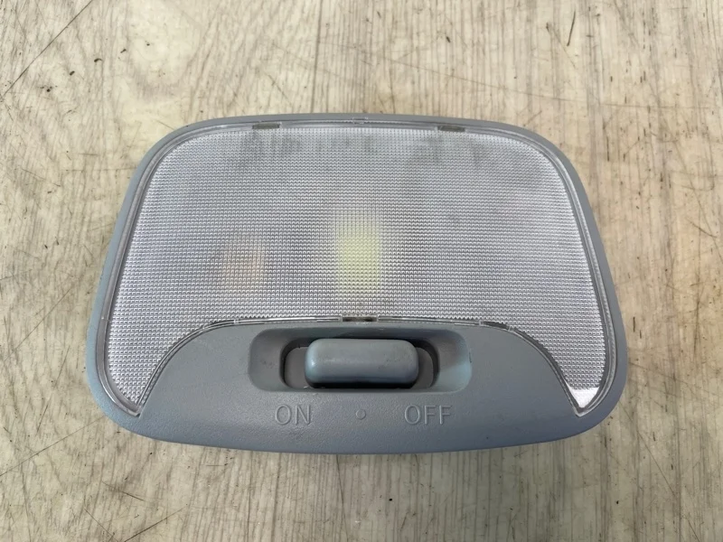 ФОНАРЬ ПОДСВЕТКИ САЛОНА MITSUBISHI LANCER 10 MR654340