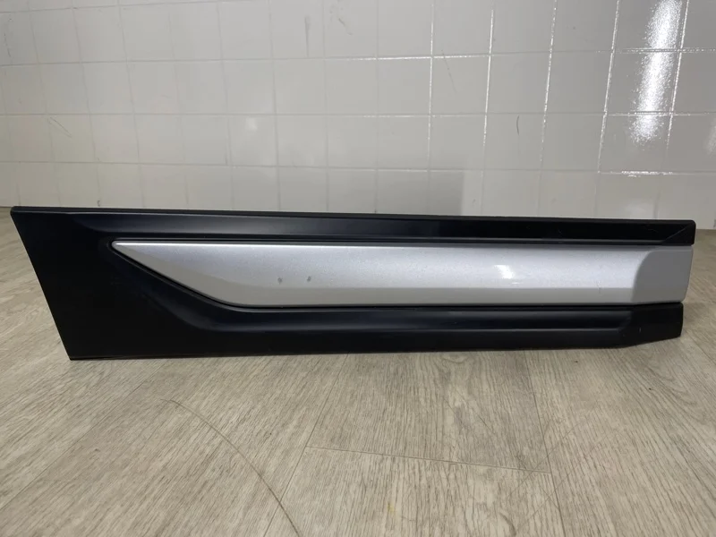 Молдинг на дверь Mitsubishi Outlander 3 2015 2016 2017 2018 2019 2020 2021 5757A516 GF, задний правый