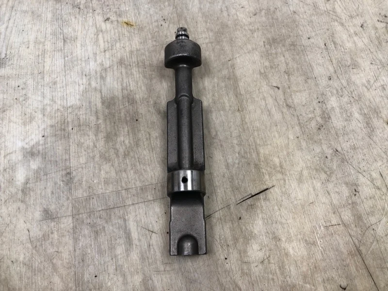 ВАЛ БАЛАНСИРОВОЧНЫЙ MITSUBISHI L200 2005- 2005 2006 2007 2008 2009 2010 2011 2012 2013 2014 2015 MD312081 KB4T KB4T 4D56U, правый