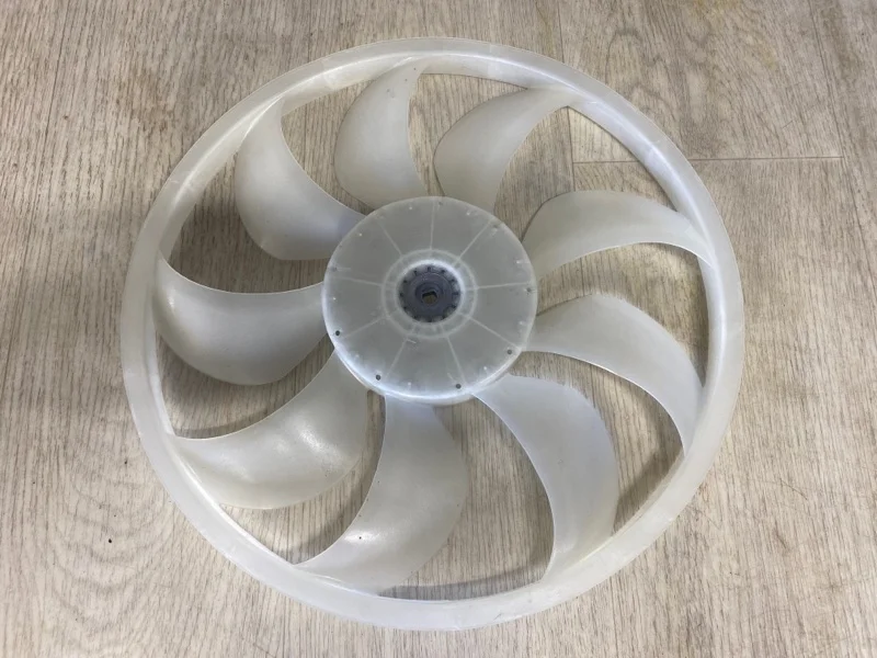 Крыльчатка вентилятора MITSUBISHI OUTLANDER 3 2012- 1355A264 GF2W 4B10