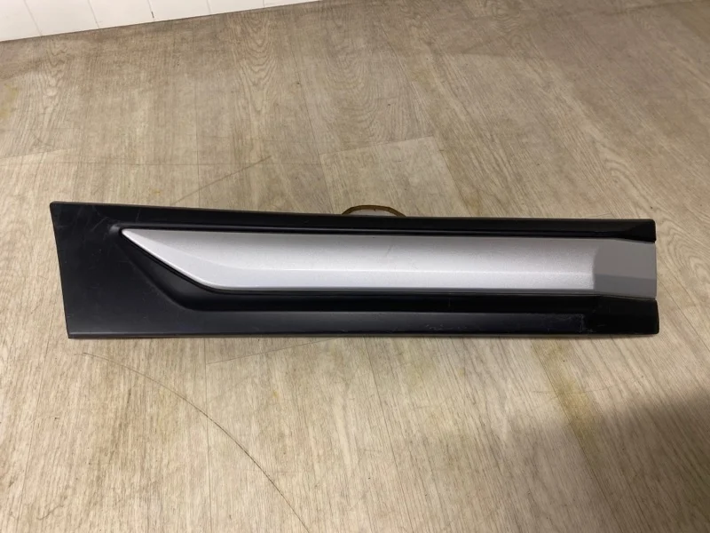 Молдинг на дверь Mitsubishi Outlander 3 2015 2016 2017 2018 2019 2020 2021 5757A410 GF 4B10 4B11 4B12 6B31, задний правый