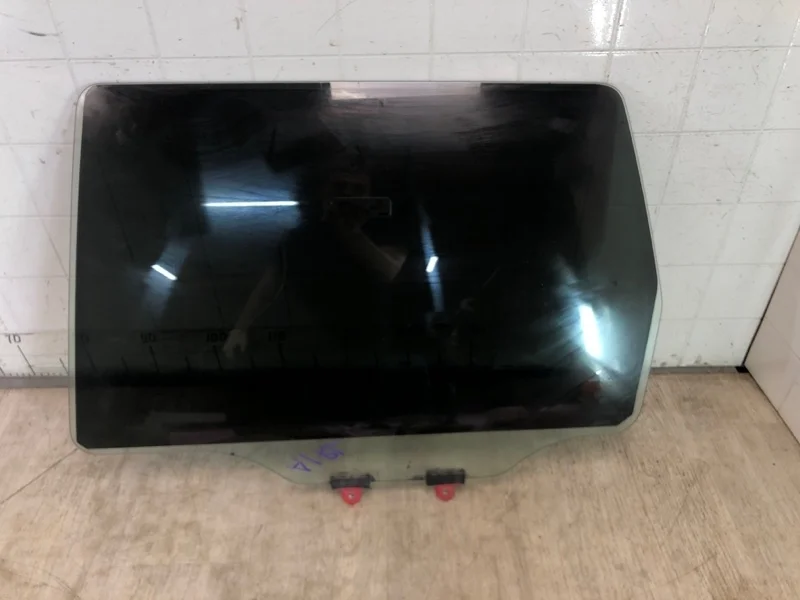 Стекло двери задней MITSUBISHI OUTLANDER 1 2003 2004 2005 2006 2007 2008 MR487179 CU, заднее левое