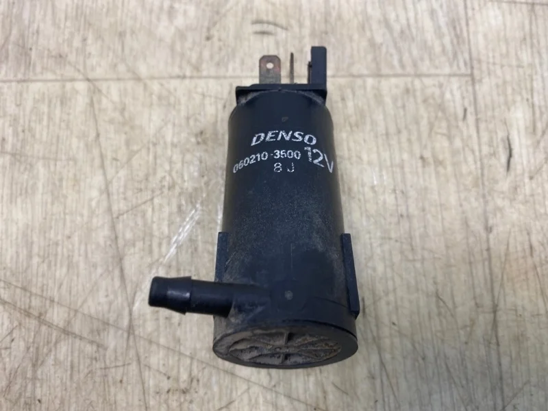 Насос стеклоомывателя MITSUBISHI OUTLANDER 1 2003 2004 2005 2006 2007 2008 MR245368 CU