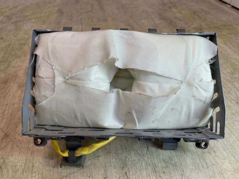 Аирбаг пассажирский Mitsubishi Outlander 1 2003 2004 2005 2006 2007 2008 MR975124 CU 4G63 4G64 4G69