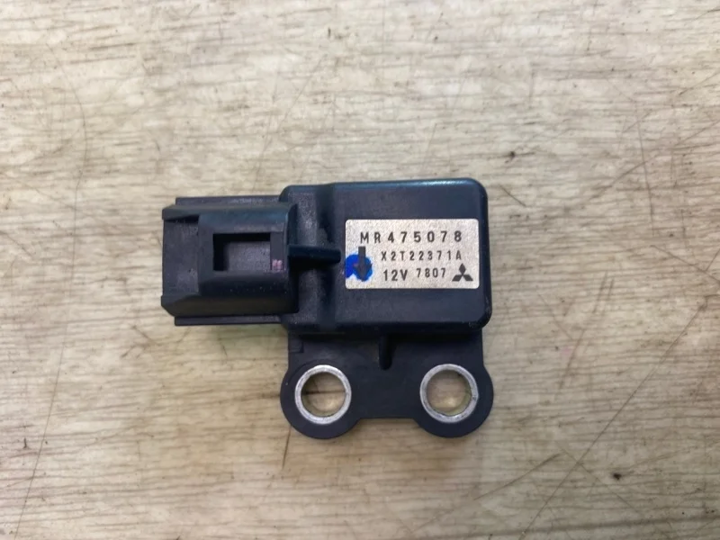 Датчик MITSUBISHI OUTLANDER 1 2003 2004 2005 2006 2007 2008 MR475078 CU 4G63 4G64 4G69