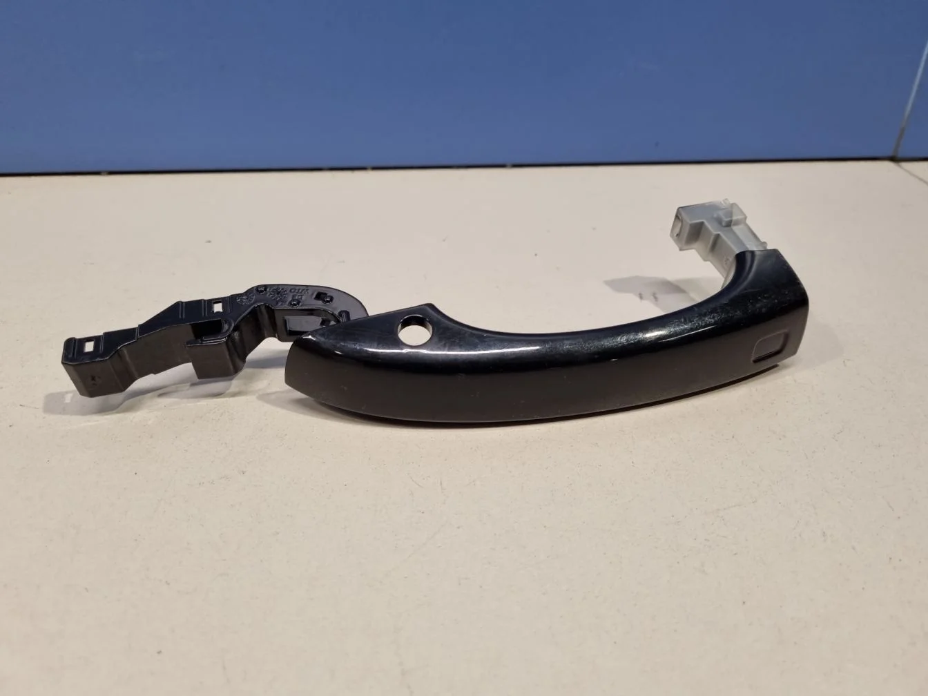 Ручка двери наружная правая для Audi A4 B8 2007-2015