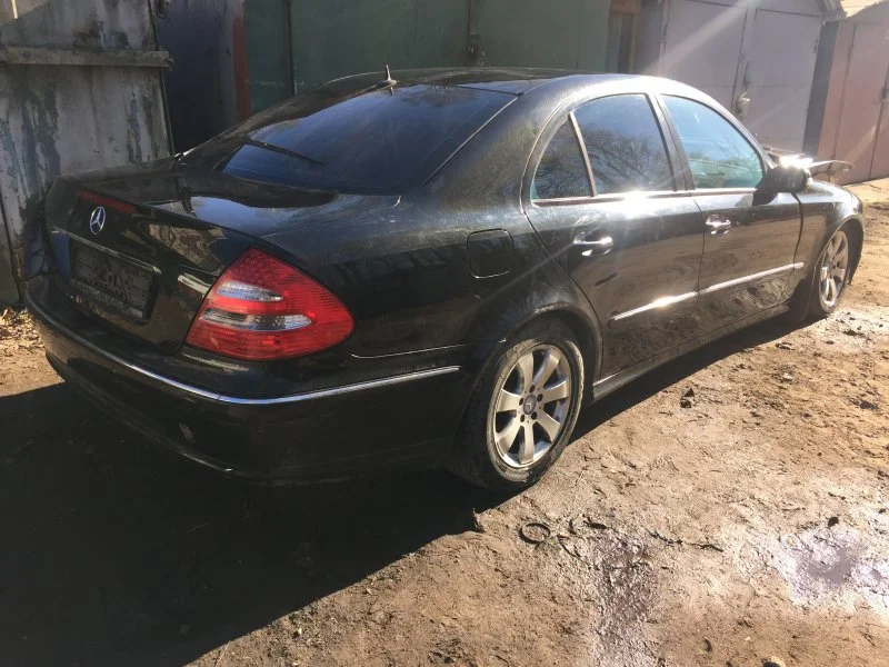 Продажа Mercedes-Benz E class 3.5 (272Hp) (272.972) 4WD AT по запчастям