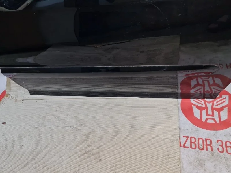 Молдинг на дверь Peugeot 308 2011 4C