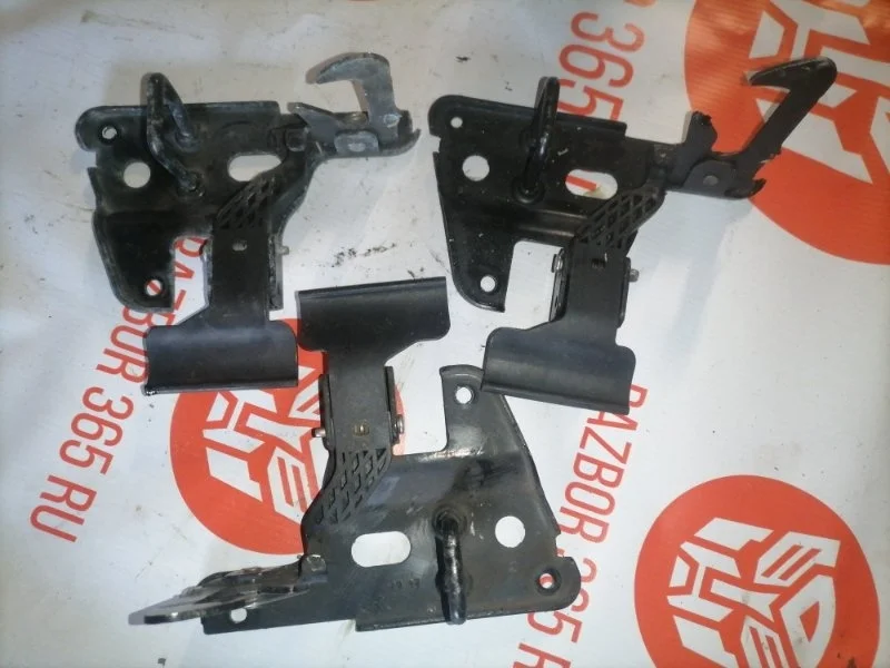 Крюк капота Audi A6 2010 4F5