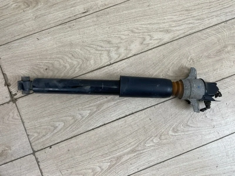 Амортизатор Audi Q7 2015- 4M