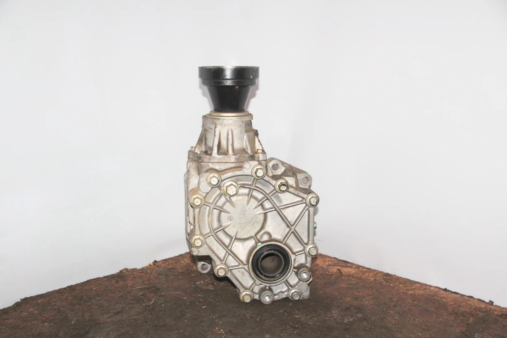 Раздаточная коробка SsangYong Actyon 3200034000  / 01.10.2020