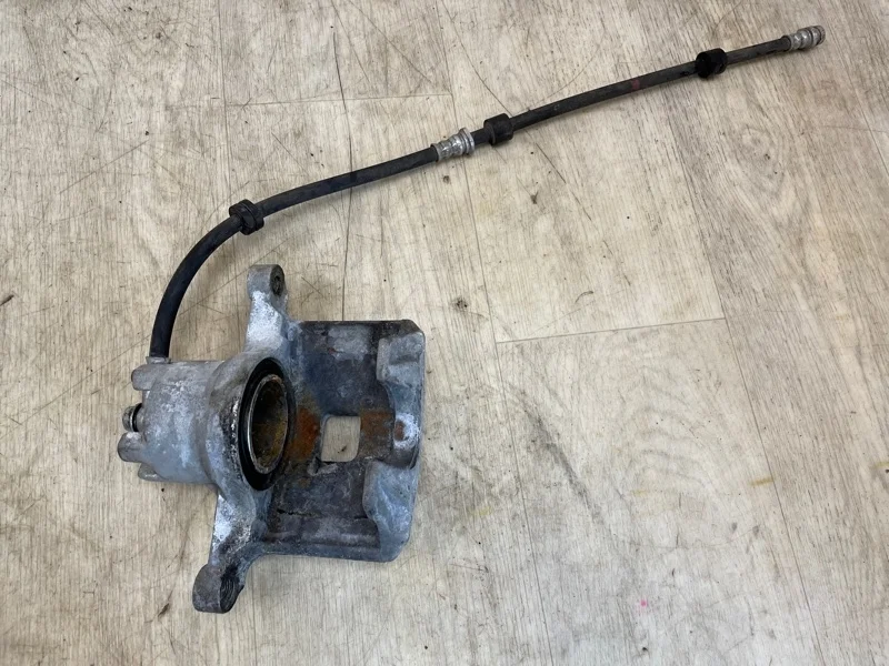 СУППОРТ ТОРМОЗНОЙ MITSUBISHI ASX 2007 4605A862 CY1A 4A91, передний правый