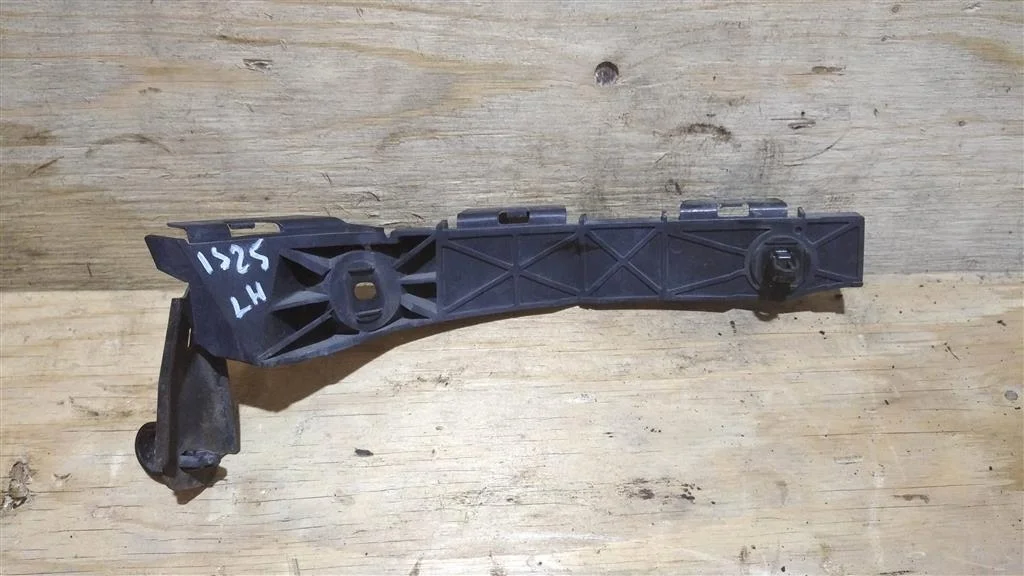 Б.у. крепление бампера зад LEXUS IS250 GSE20 LEXUS IS250 GSE20