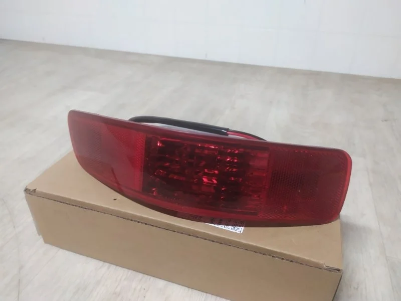 ФОНАРЬ В БАМПЕР MITSUBISHI OUTLANDER XL 2006 2007 2008 2009 2010 2011 2012 MB12009L CW1W 4B11, задний левый