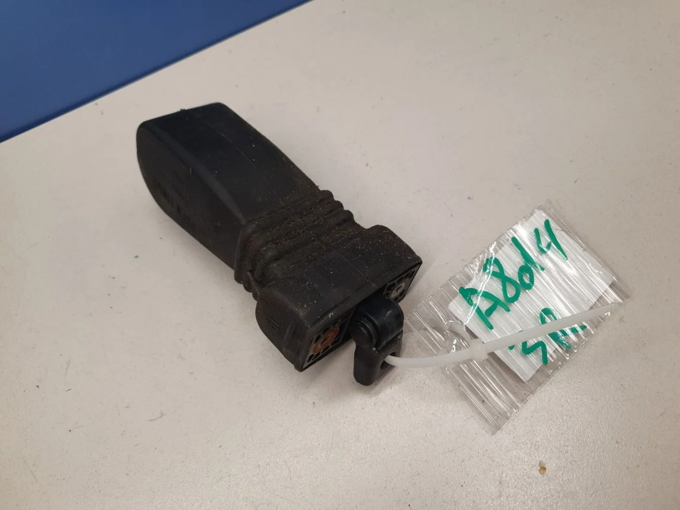 Ограничитель двери задней для Audi A8 S8 D4 2010-2017