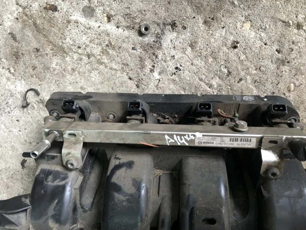 рампа топливная всборе opel astra J A14XER