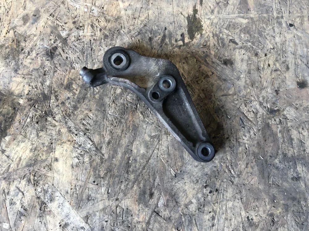 кроншейн МКПП opel corsa D