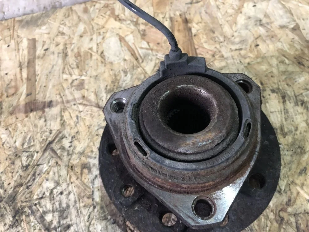 ступица передняя 5 болтов astra h zafira B