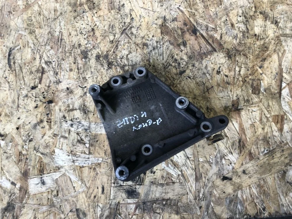 кронштейн компрессора кондиционера opel astra H Z13DTH