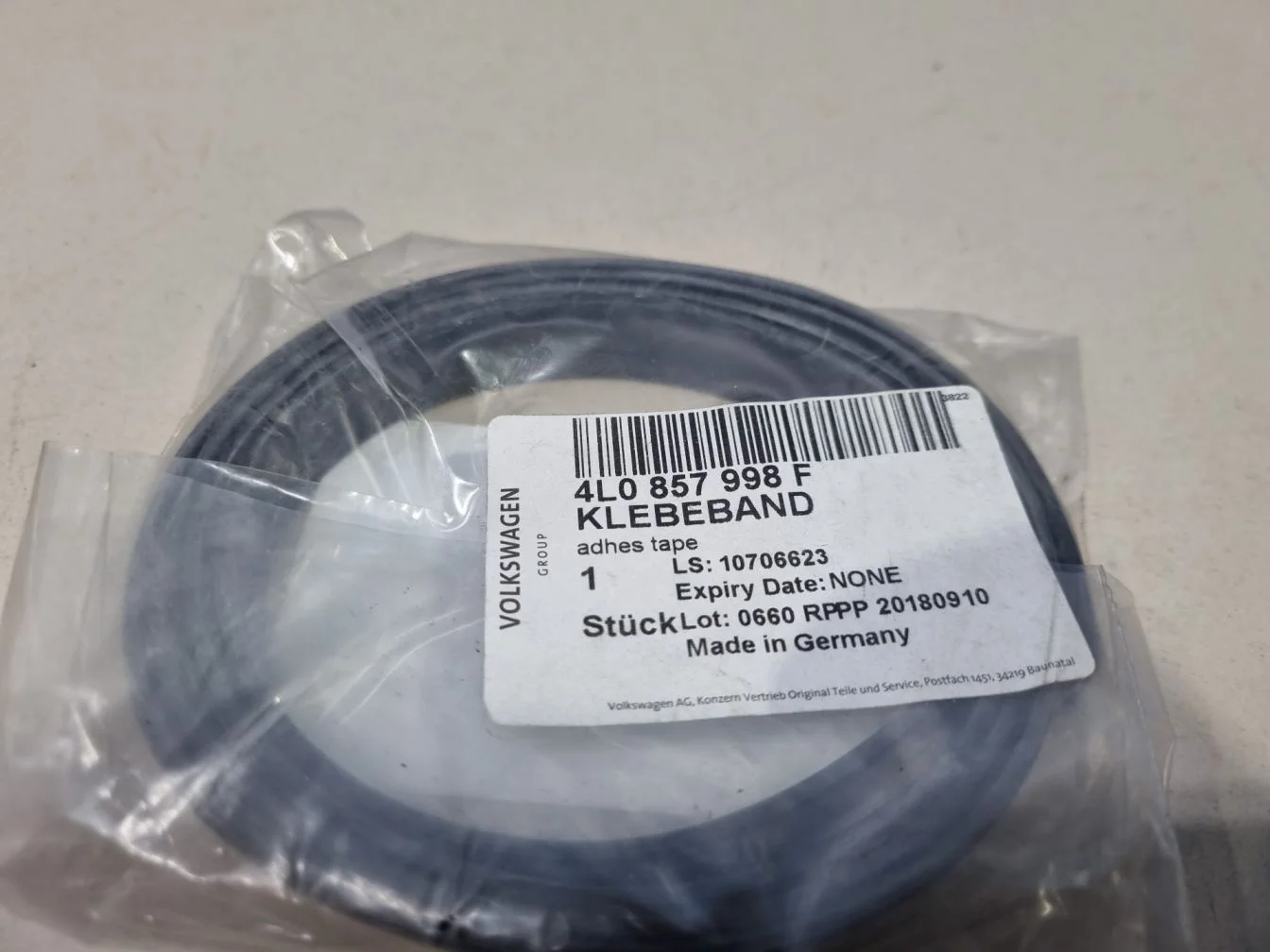 Уплотнитель  для Audi Q7 4L 2005-2015