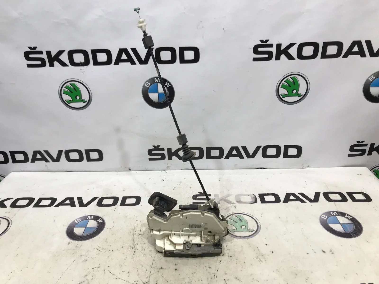 Замок двери Skoda Octavia 2014 5E0839016 A7 (5E) 1.2 CJZA, задний правый