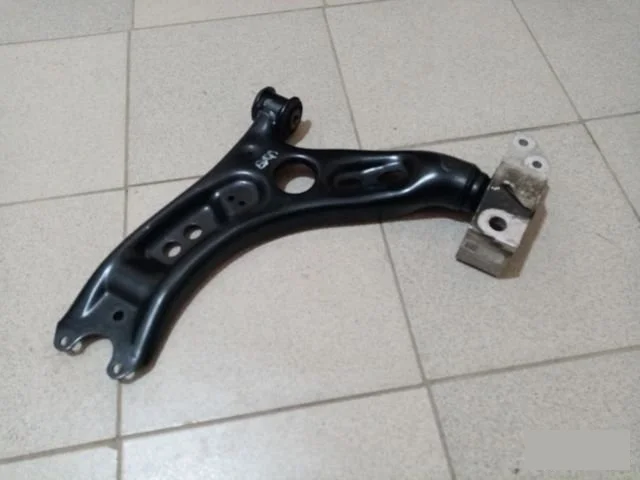 Рычаг подвески VW Tiguan 2008-2018 5N