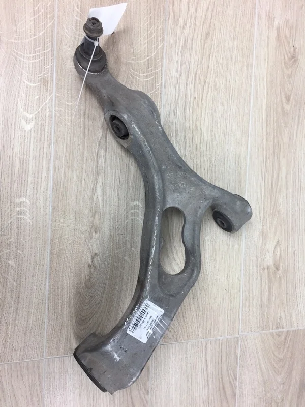 Рычаг подвески нижний VW Touareg 2 2010-2018 7P