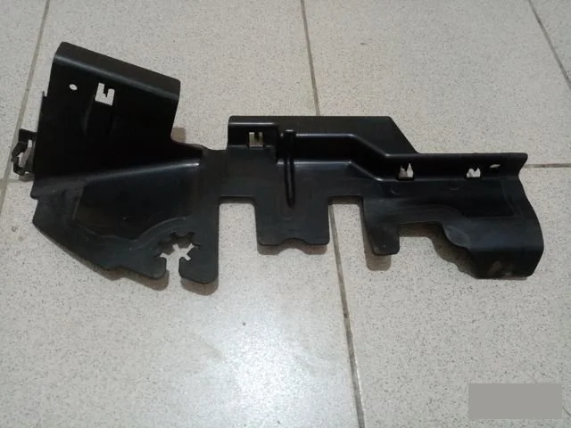 Дефлектор радиатора VW Passat B6 2006-2011 3C