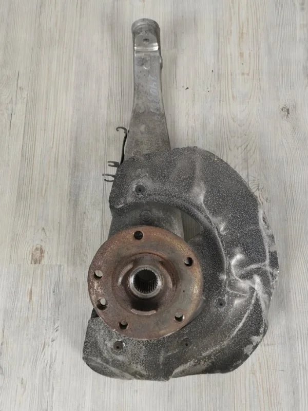Кулак поворотный со ступицей Porsche Cayenne 2010-2017 958 (92A)