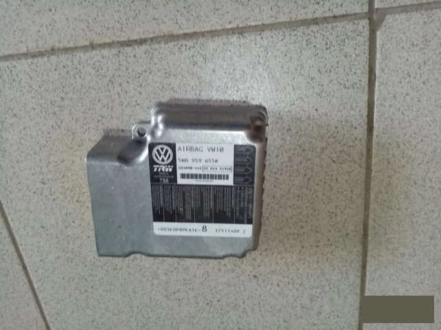 Блок управления airbag VW Passat 2011-2015 B7