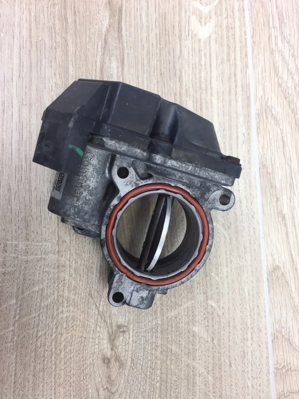 Дроссельная заслонка VW Touareg 2 2010-2018 7P
