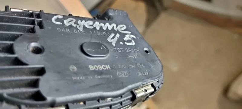 Дроссельная заслонка Porsche Cayenne 2003-2010 955