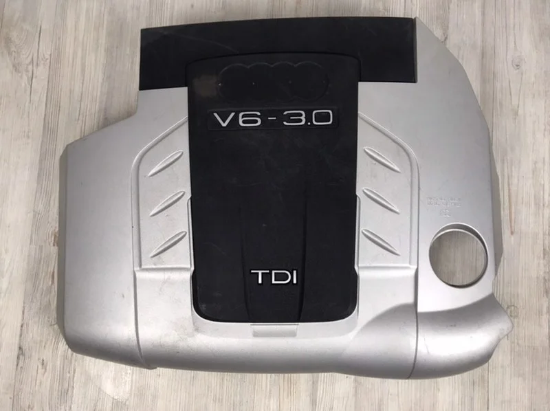 Крышка двигателя декоративная Audi Q7 2006-2010 4L
