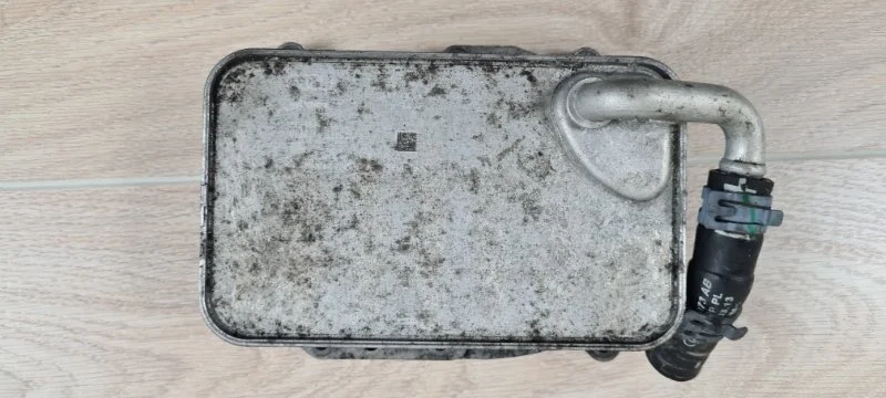 Радиатор масляный Audi Q7 2016 4M