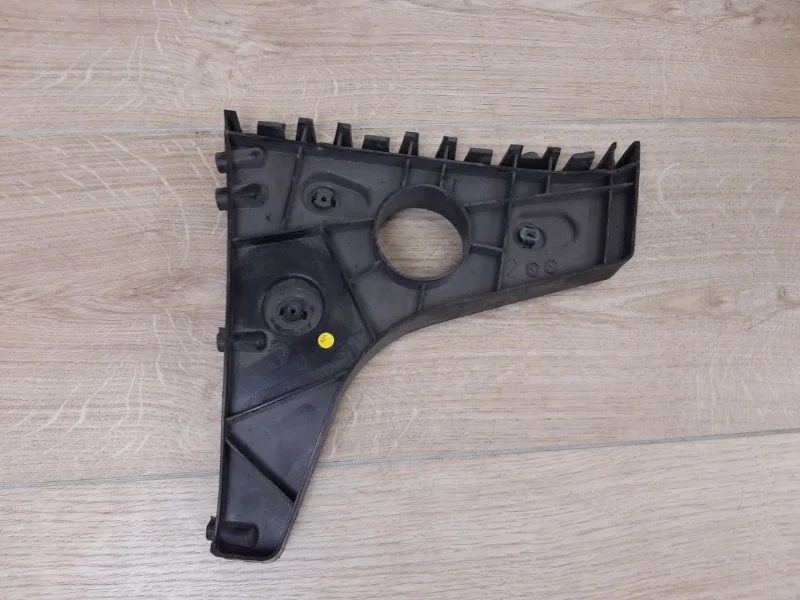 Направляющая бампера Audi A7 2010-2015 4G8