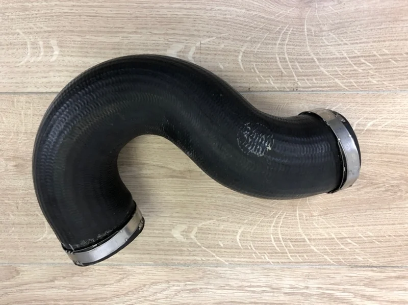 Напорный шланг VW Touareg 2 2012-2018 7P