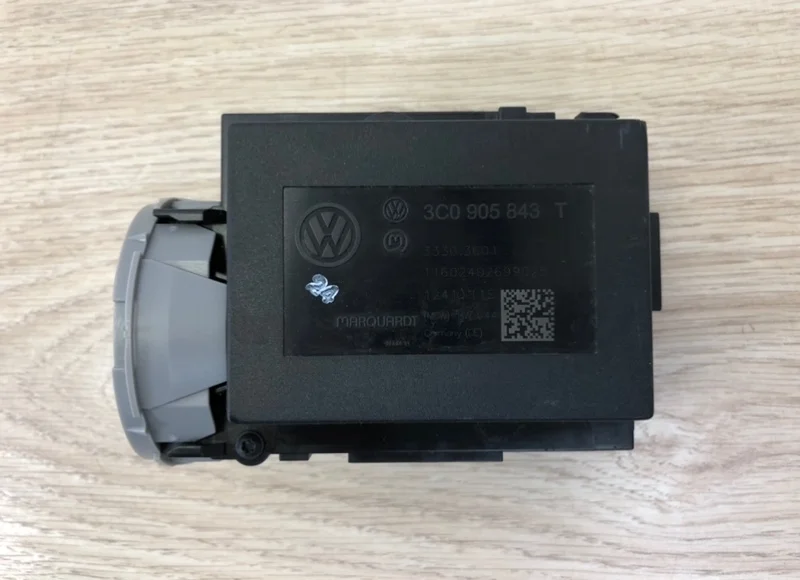 Замок зажигания VW Passat 2011-2015 B7