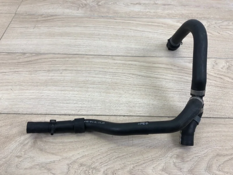 Шланг охлаждающей жидкости VW Passat B8 2015- 3G