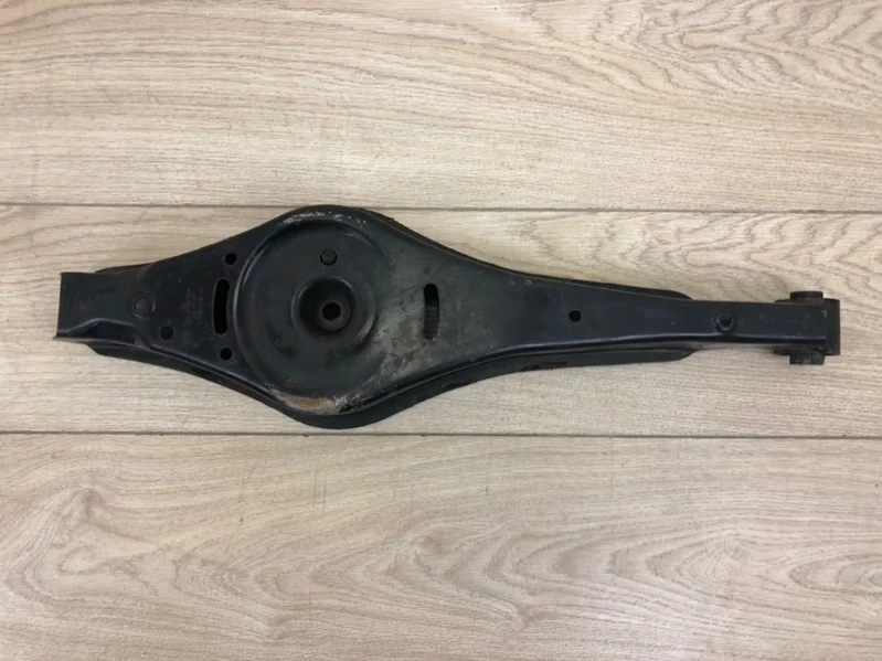 Рычаг нижний VW Tiguan 2008-2018 5N