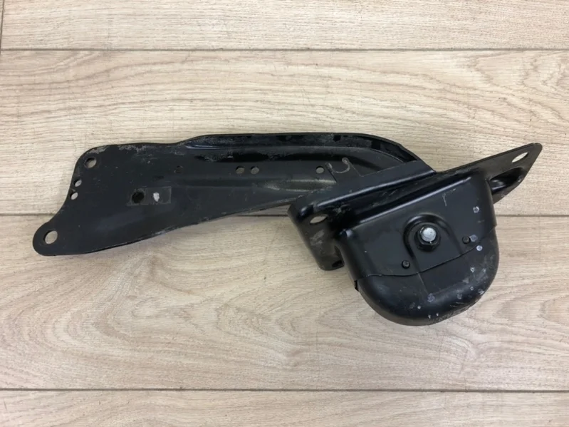 Рычаг задний продольный VW Tiguan 2 2017- AD1