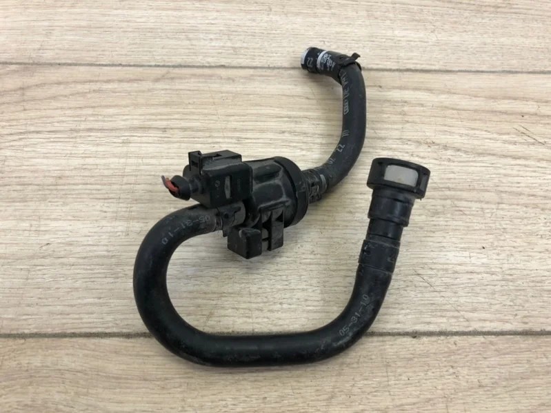 Клапан системы вентиляции VW Touareg 2 2010-2018 7P