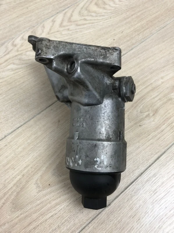 Корпус масляного фильтра Audi Q7 2005-2015 4L