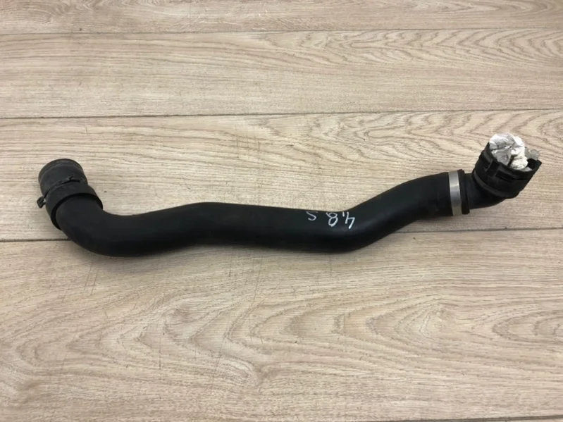 Патрубок системы охлаждения Porsche Cayenne 2007-2010 957