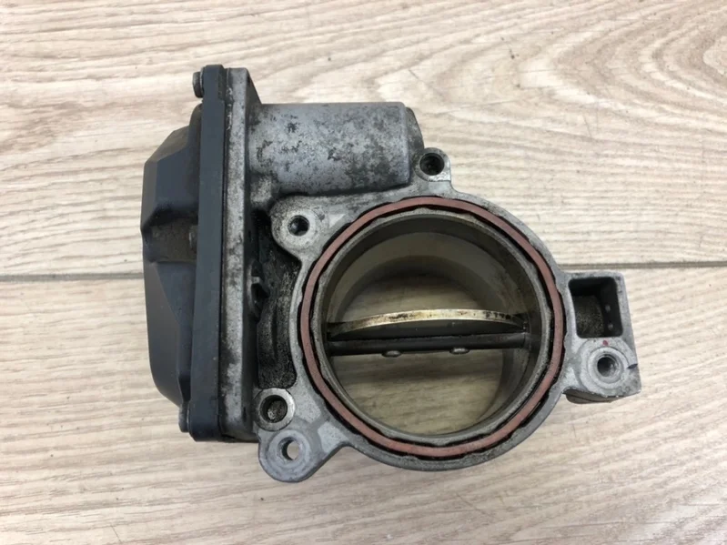 Дроссельная заслонка VW Touareg 2 2012-2018 7P